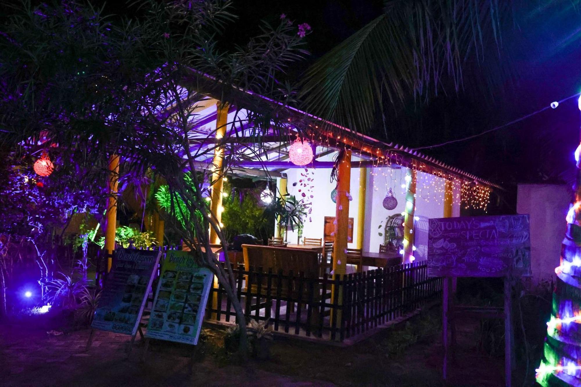 Beach Lagoon Guesthouse แทนกาลเล ภายนอก รูปภาพ