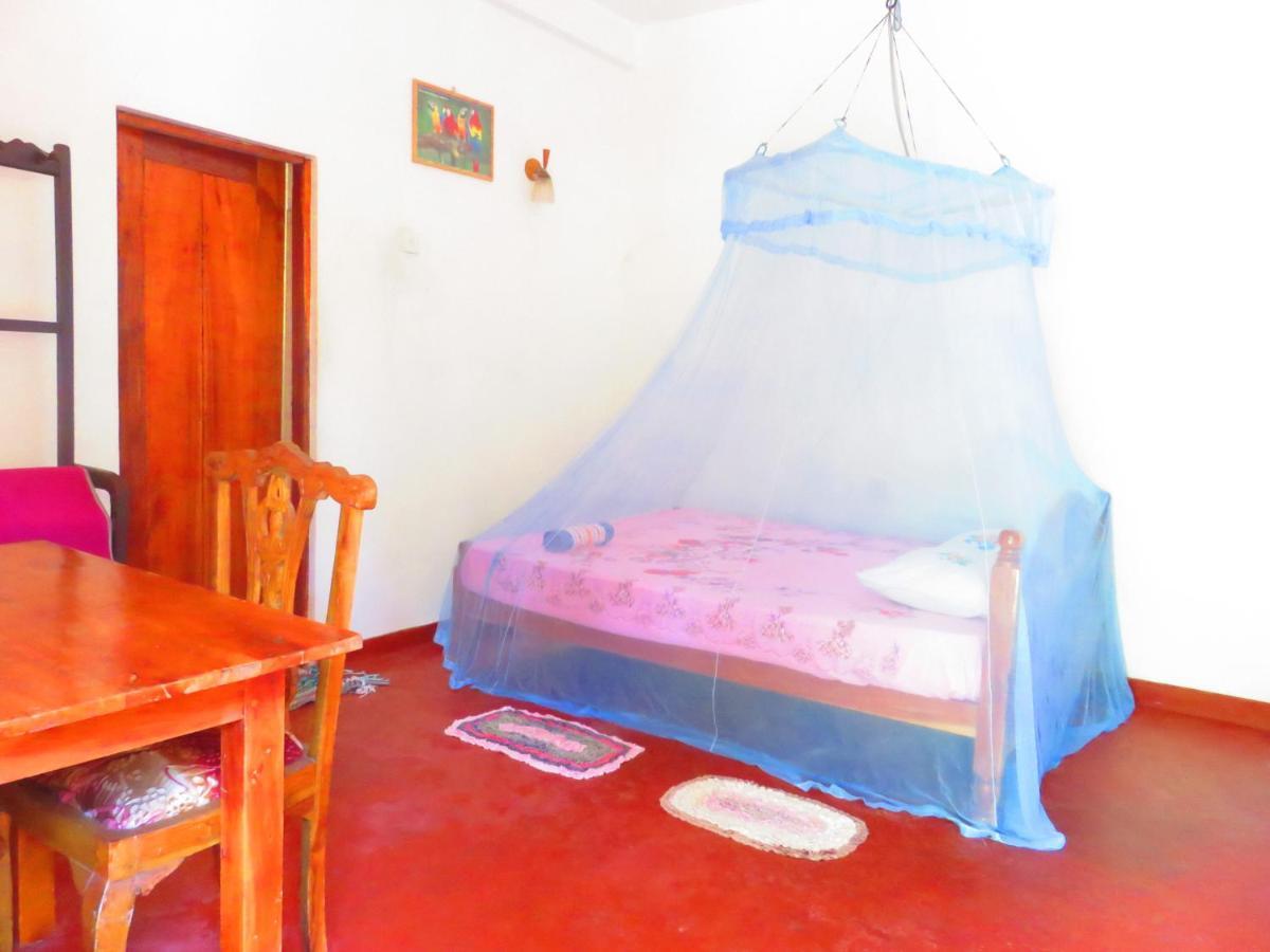 Beach Lagoon Guesthouse แทนกาลเล ภายนอก รูปภาพ